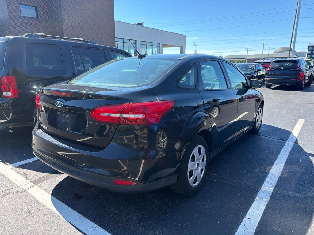 Used 2017 Ford Focus S FWD image 3
