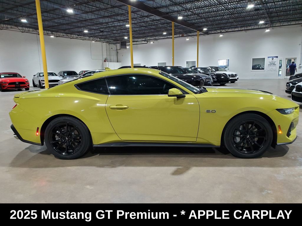 Used 2025 Ford Mustang GT Premium RWD image 5