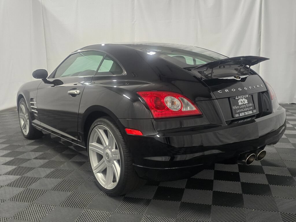 Used 2006 Chrysler Crossfire Limited RWD image 3
