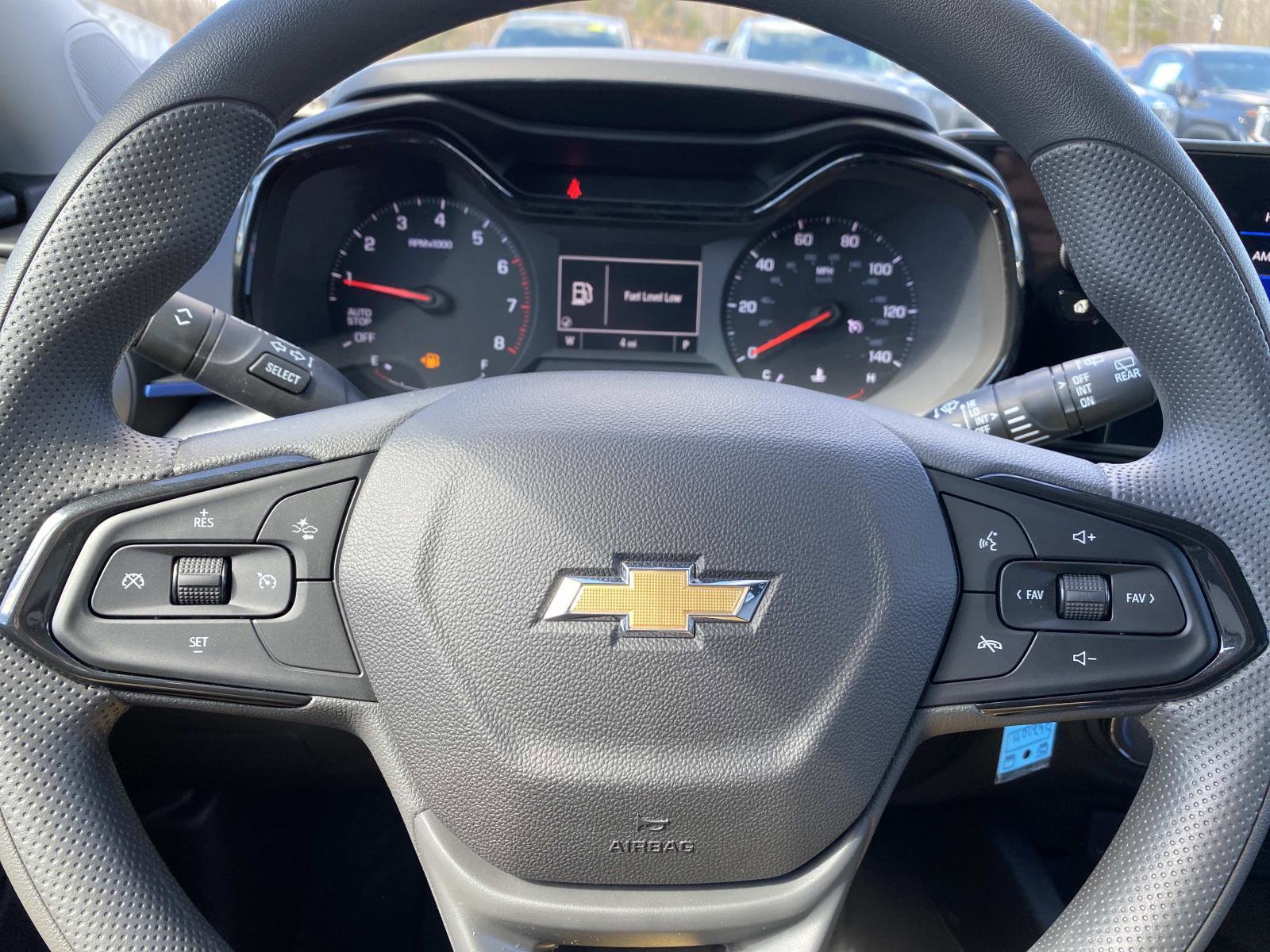 New 2026 Chevrolet Trax LS w/ LS Convenience Package FWD image 12