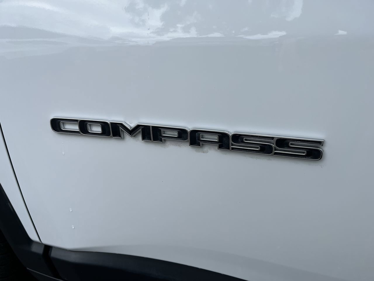 Used 2025 Jeep Compass Limited AWD/4WD image 29