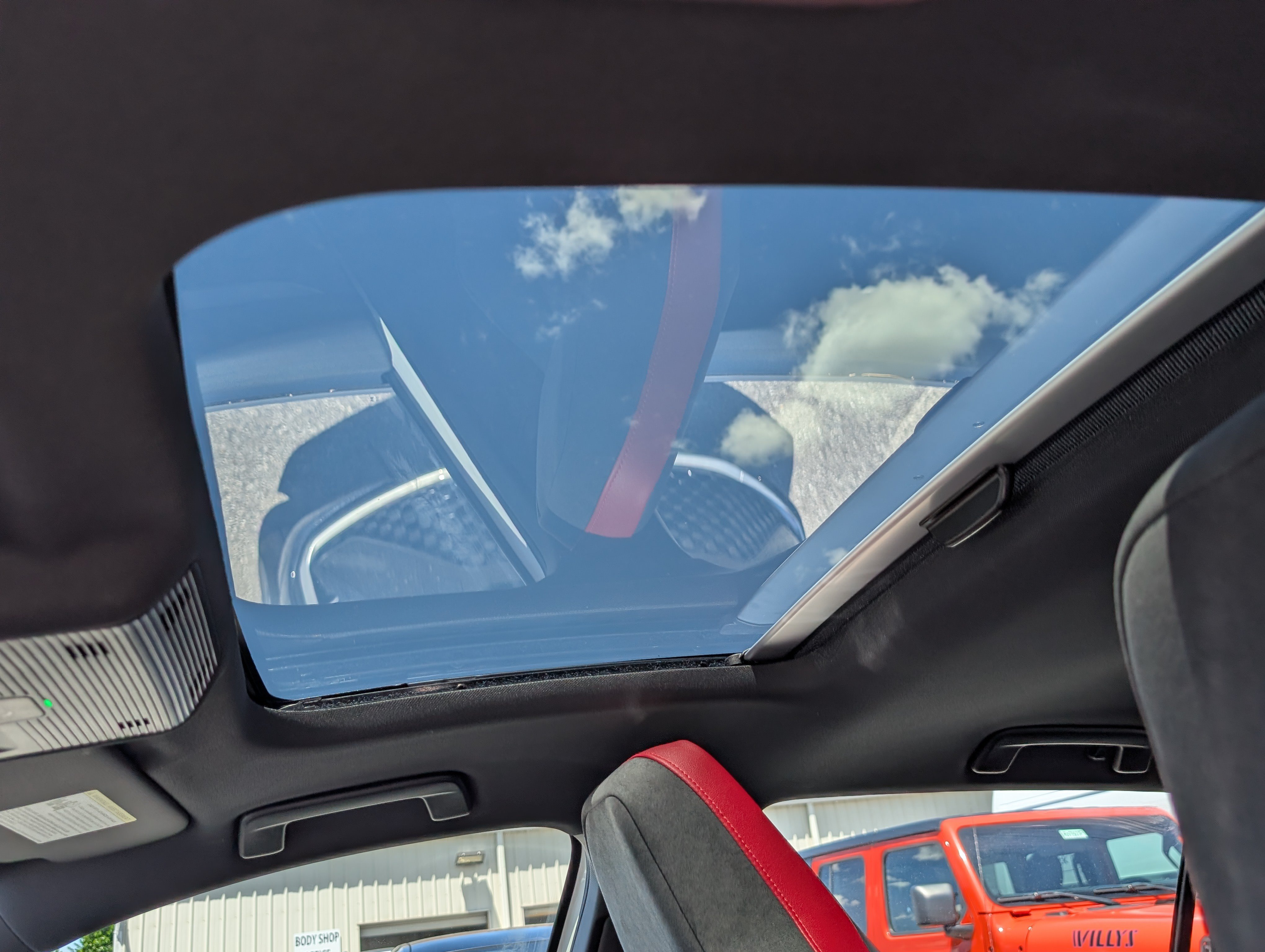 New 2026 Volkswagen GTI SE FWD image 15