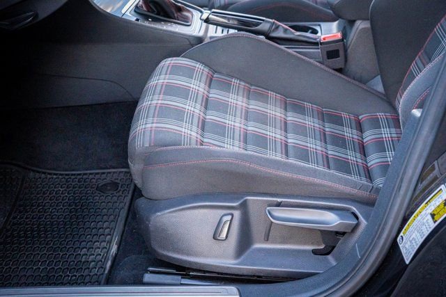 Used 2018 Volkswagen GTI S image 13