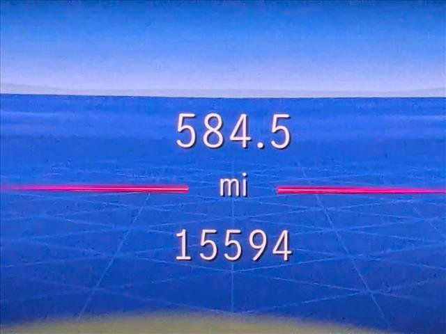 Used 2024 Mercedes-Benz GLC 300 4MATIC image 11