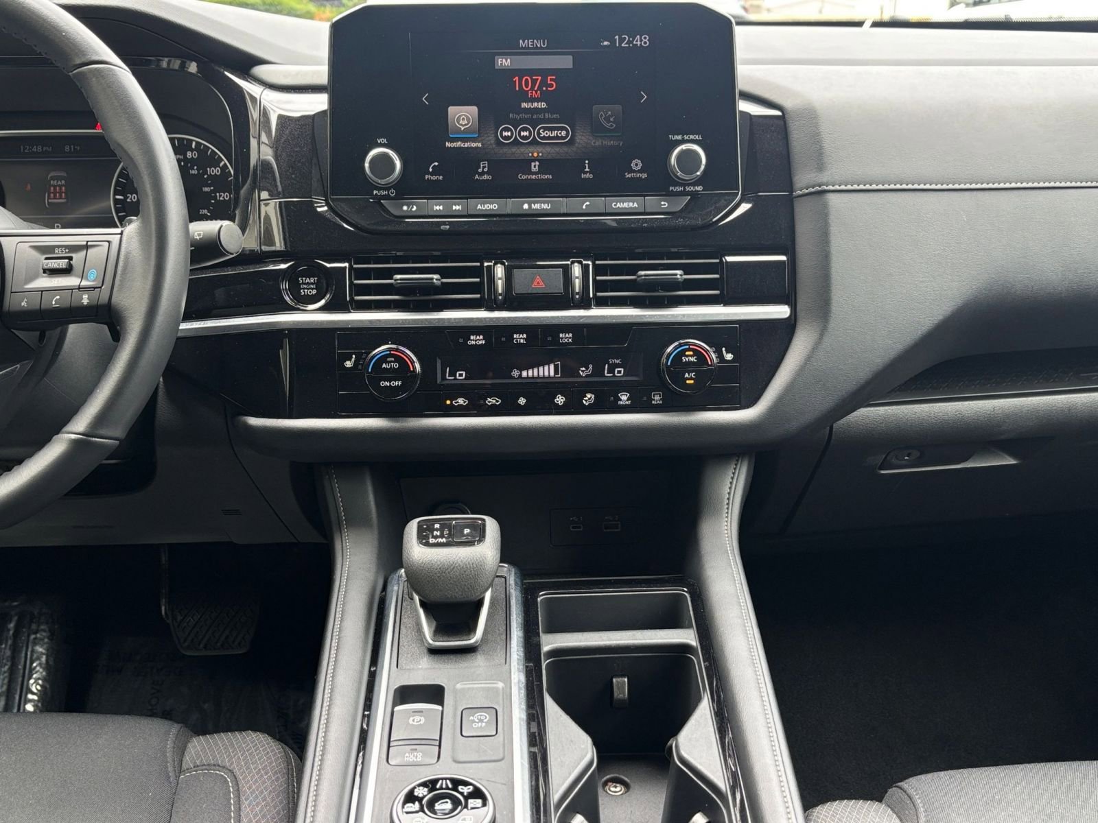 Used 2025 Nissan Pathfinder SV AWD/4WD image 17