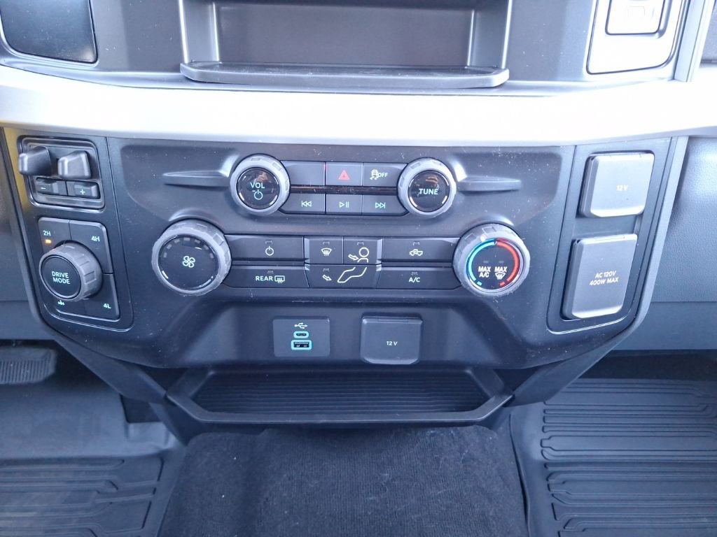 New 2026 Ford F250 XLT w/ FX4 Off-Road Package AWD/4WD image 13