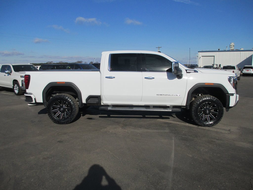 Used 2024 GMC Sierra 3500 Denali w/ Denali Reserve Package image 5