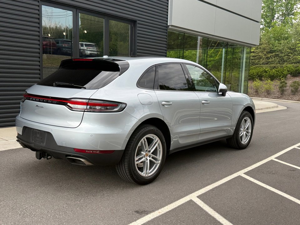 Certified 2020 Porsche Macan AWD/4WD image 7