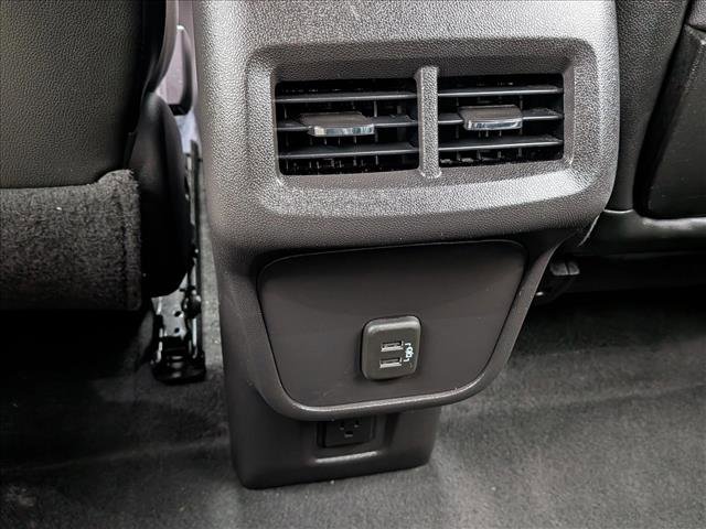 Used 2024 GMC Terrain SLT image 22