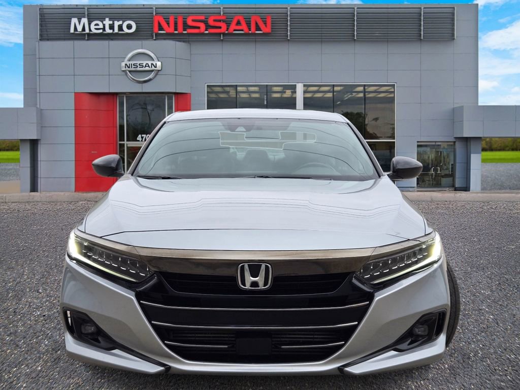 Used 2022 Honda Accord Sport image 2