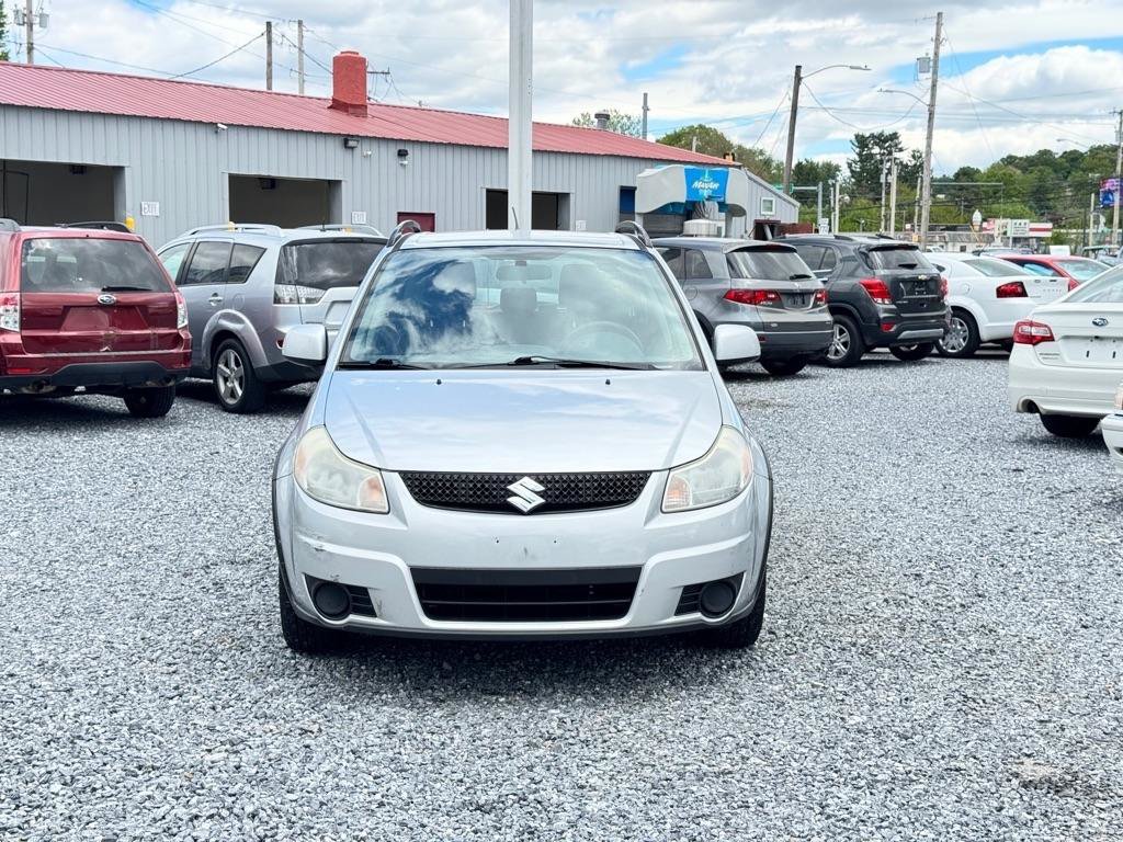 Used 2012 Suzuki SX4 AWD Hatchback image 2