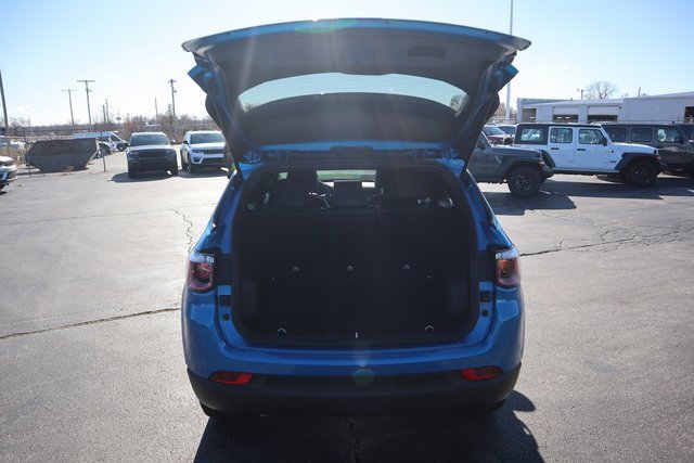 New 2026 Jeep Compass Latitude image 22