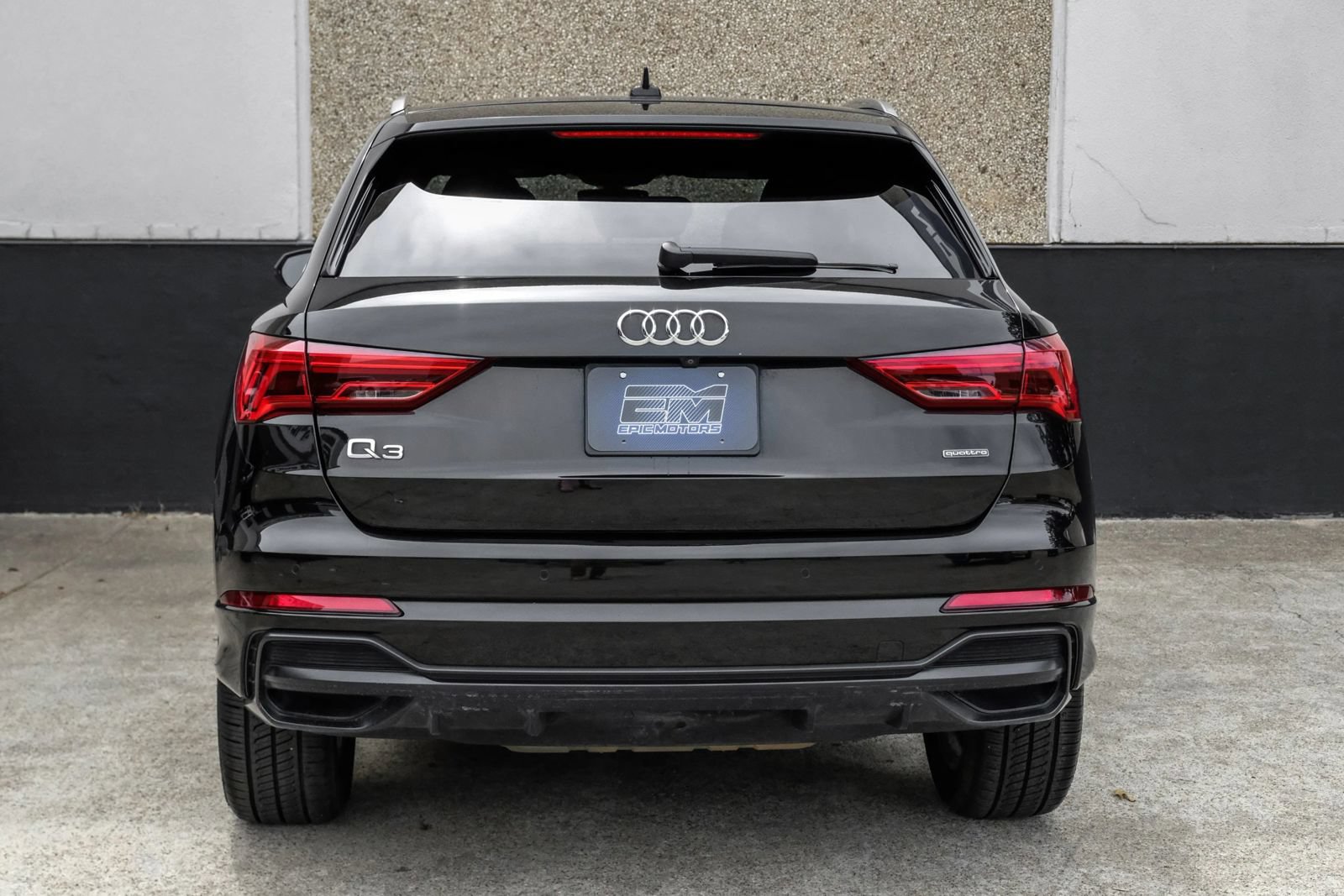 Used 2020 Audi Q3 2.0T Premium Plus w/ Premium Plus Package AWD/4WD image 9