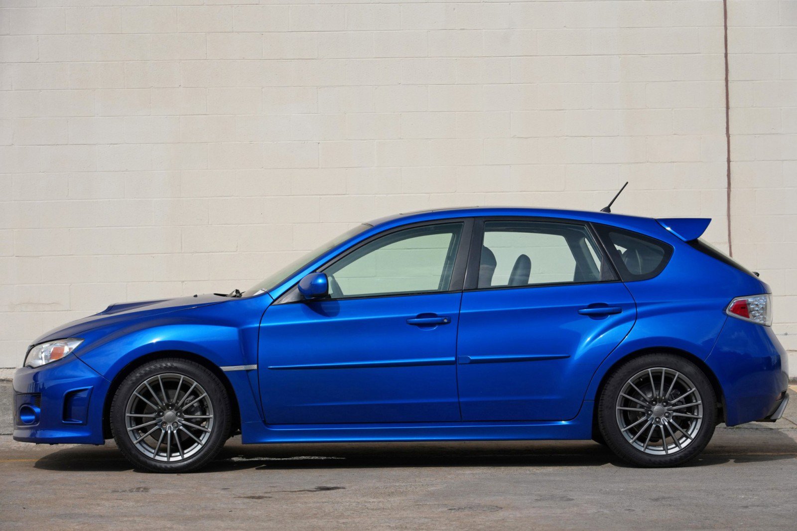 Used 2013 Subaru Impreza WRX Limited AWD/4WD image 8