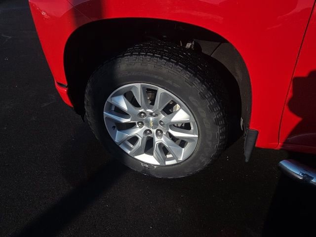 Used 2020 Chevrolet Silverado 1500 Custom w/ Custom Value Package image 12