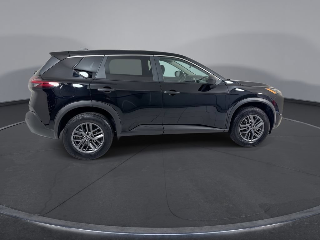 Used 2023 Nissan Rogue S FWD image 9