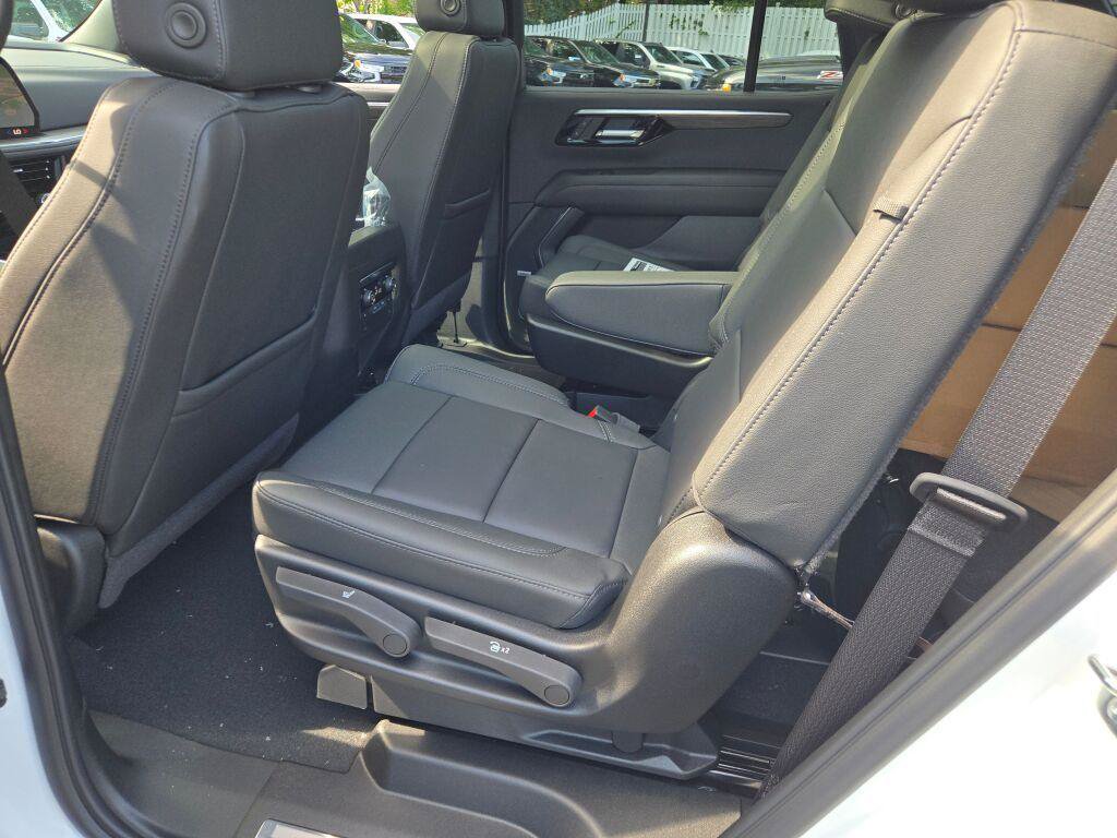 New 2026 Chevrolet Tahoe Z71 w/ Comfort Package AWD/4WD image 22
