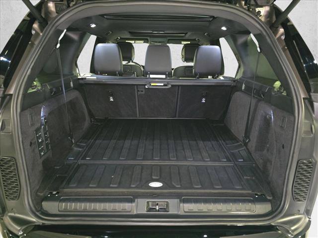 Used 2023 Land Rover Discovery S R-Dynamic AWD/4WD image 12