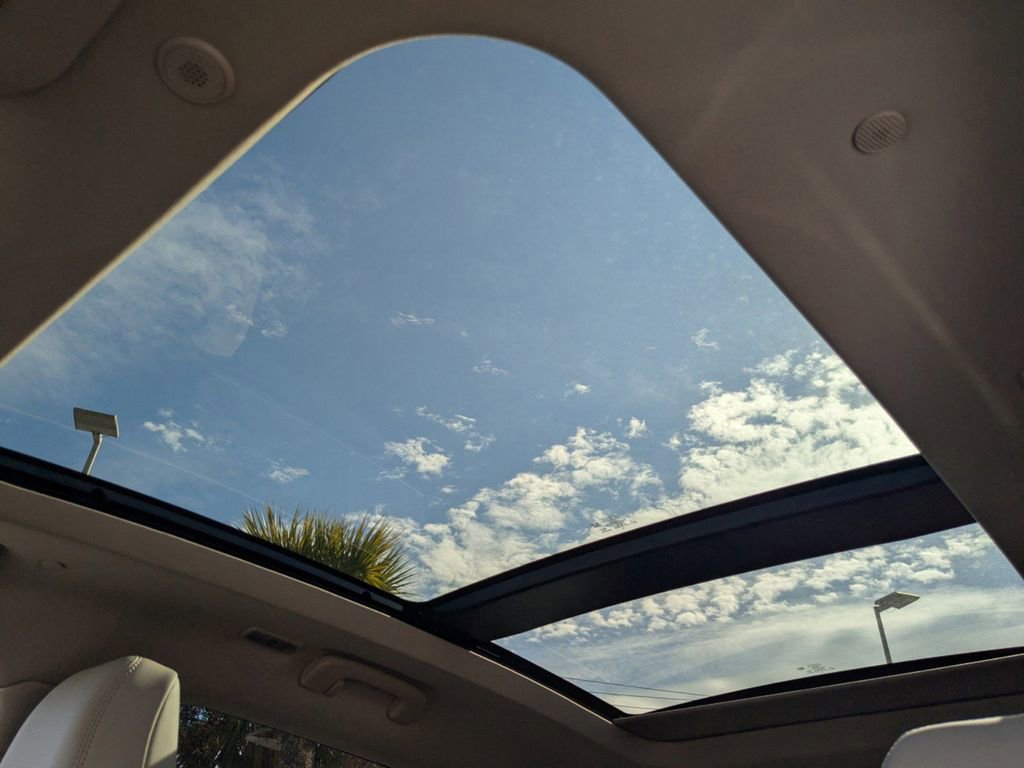 New 2026 Lincoln Corsair Grand Touring image 17