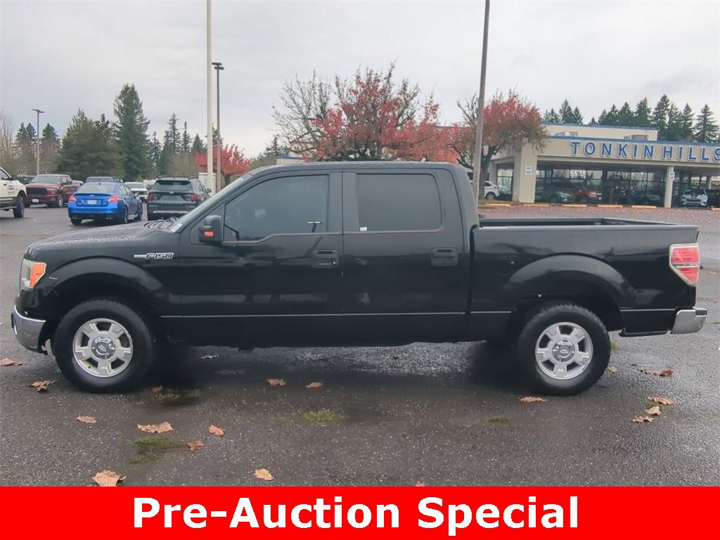 Used 2011 Ford F150 XLT w/ XLT Convenience Pkg image 2