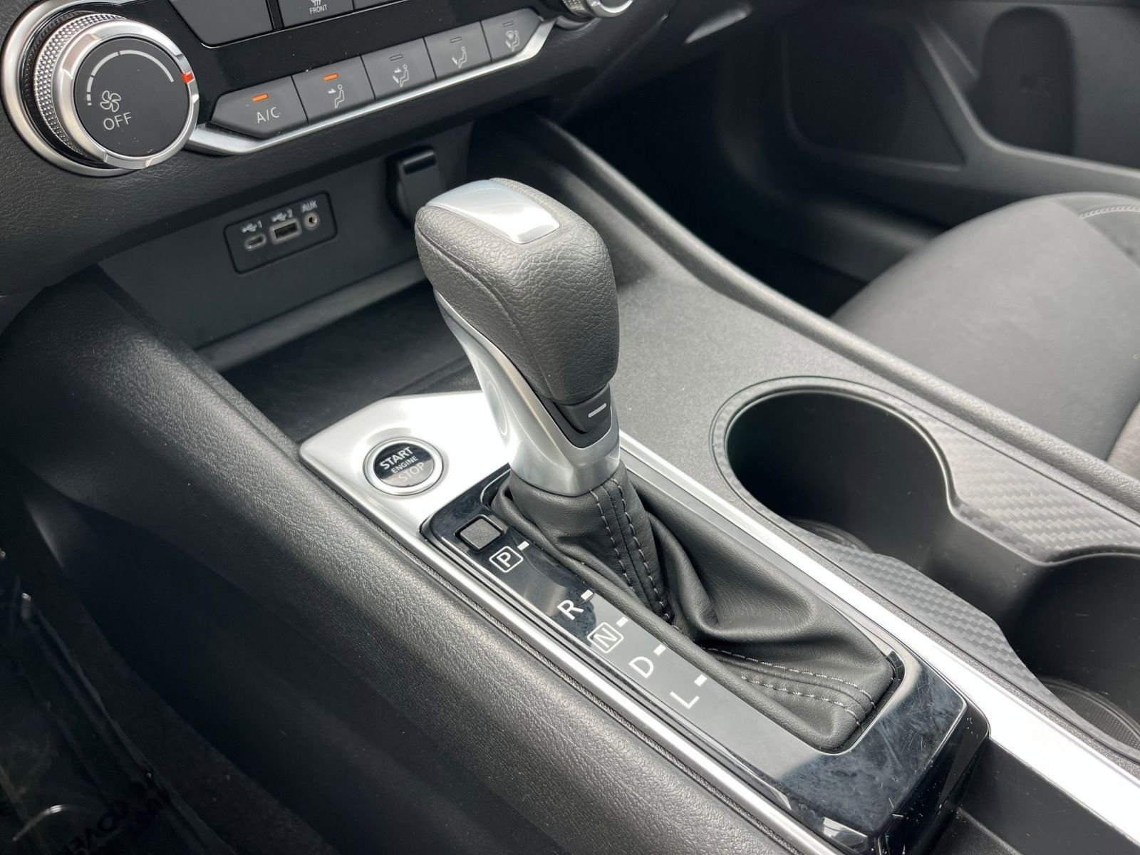 Used 2025 Nissan Altima 2.5 SV image 42