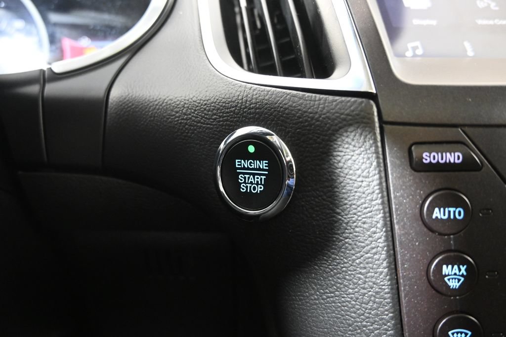 Used 2018 Ford Edge Sport w/ Equipment Group 401A AWD/4WD image 32