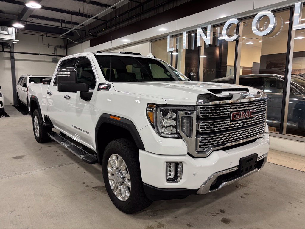 Used 2021 GMC Sierra 3500 Denali w/ Denali Ultimate Package AWD/4WD image 4