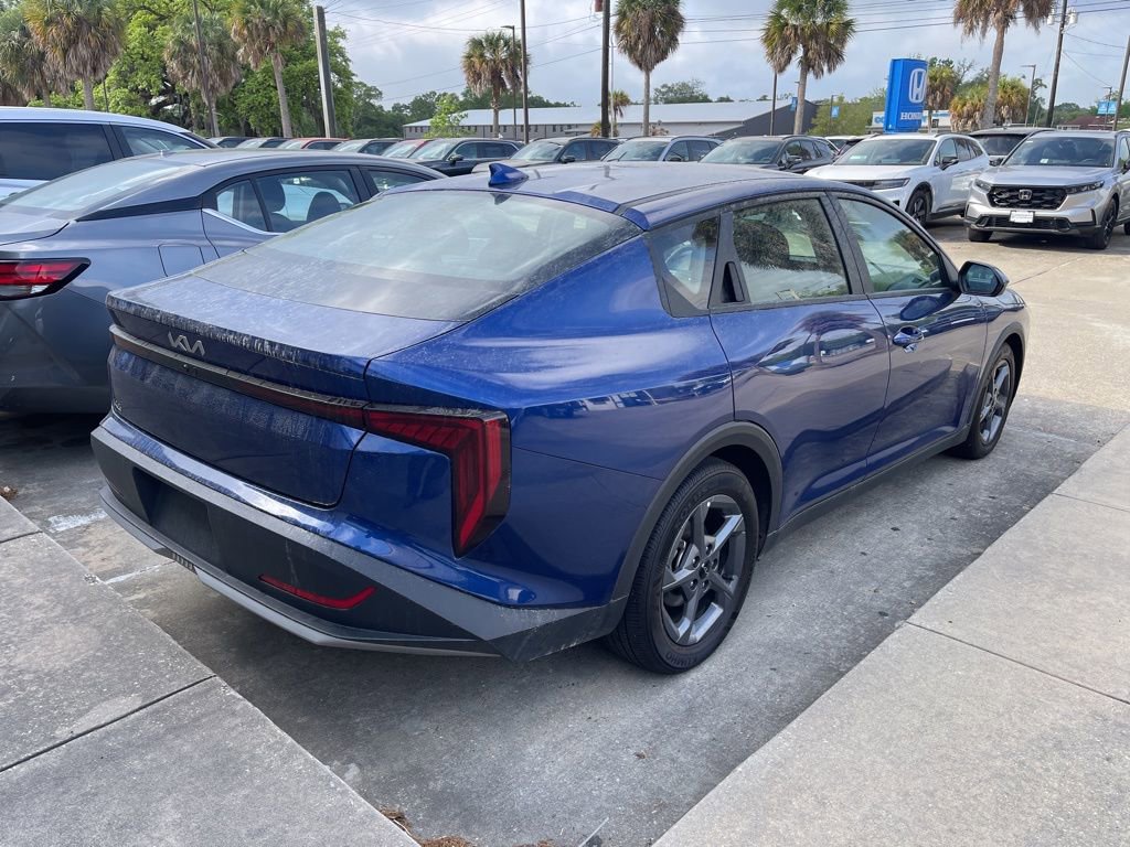 Used 2025 Kia K4 LXS image 5