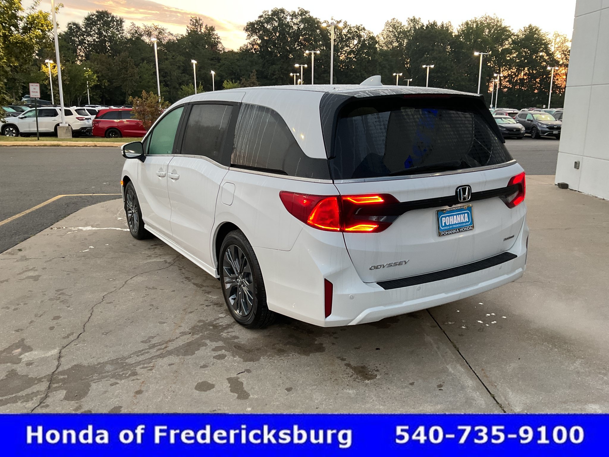 Certified 2026 Honda Odyssey Touring image 4