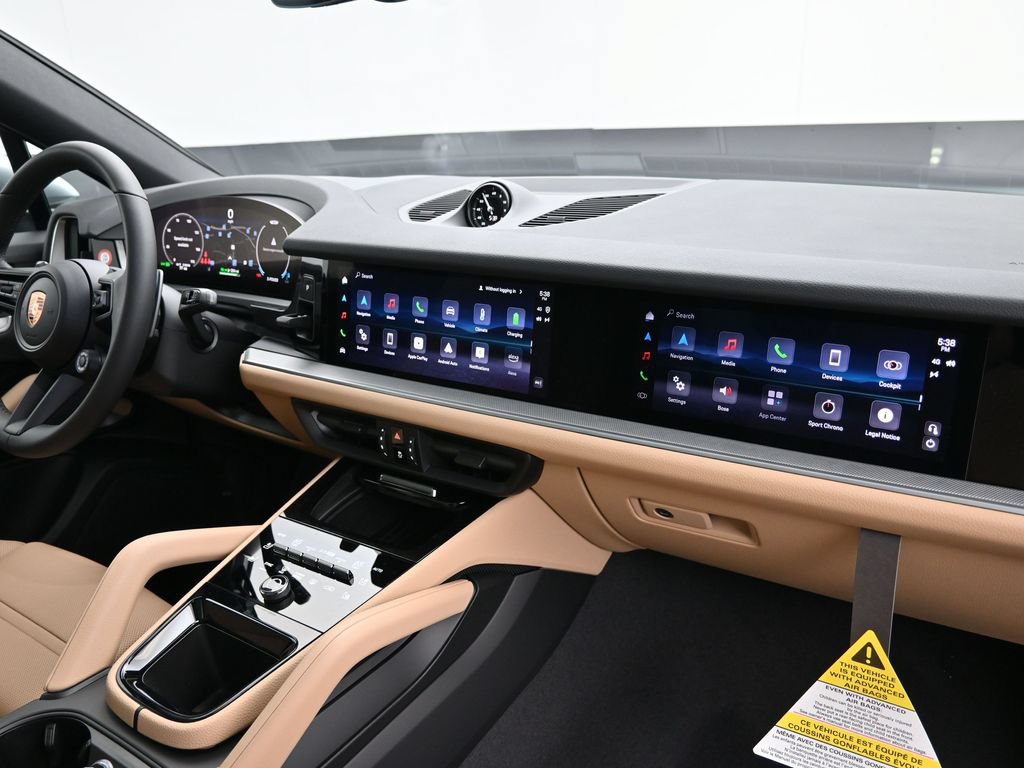 Certified 2026 Porsche Cayenne E-Hybrid Coupe AWD/4WD image 18