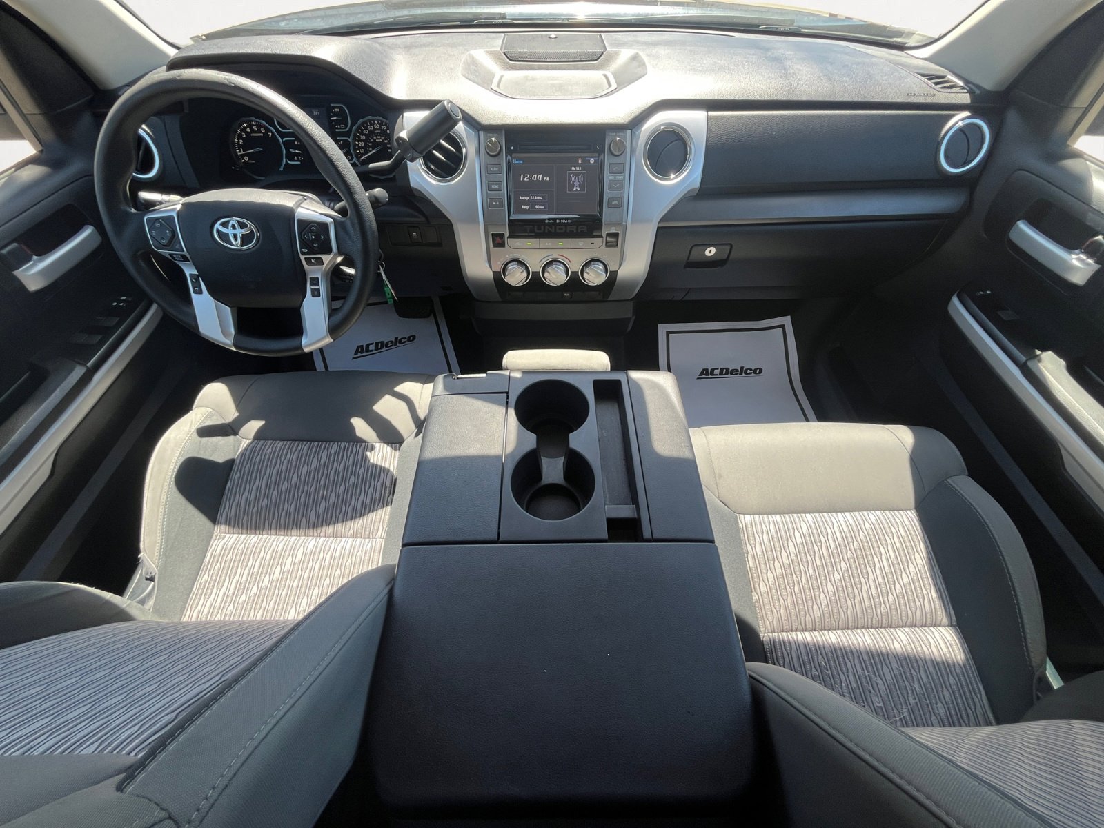 Used 2018 Toyota Tundra SR5 image 2
