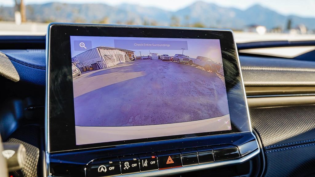 New 2026 Jeep Compass Latitude image 24