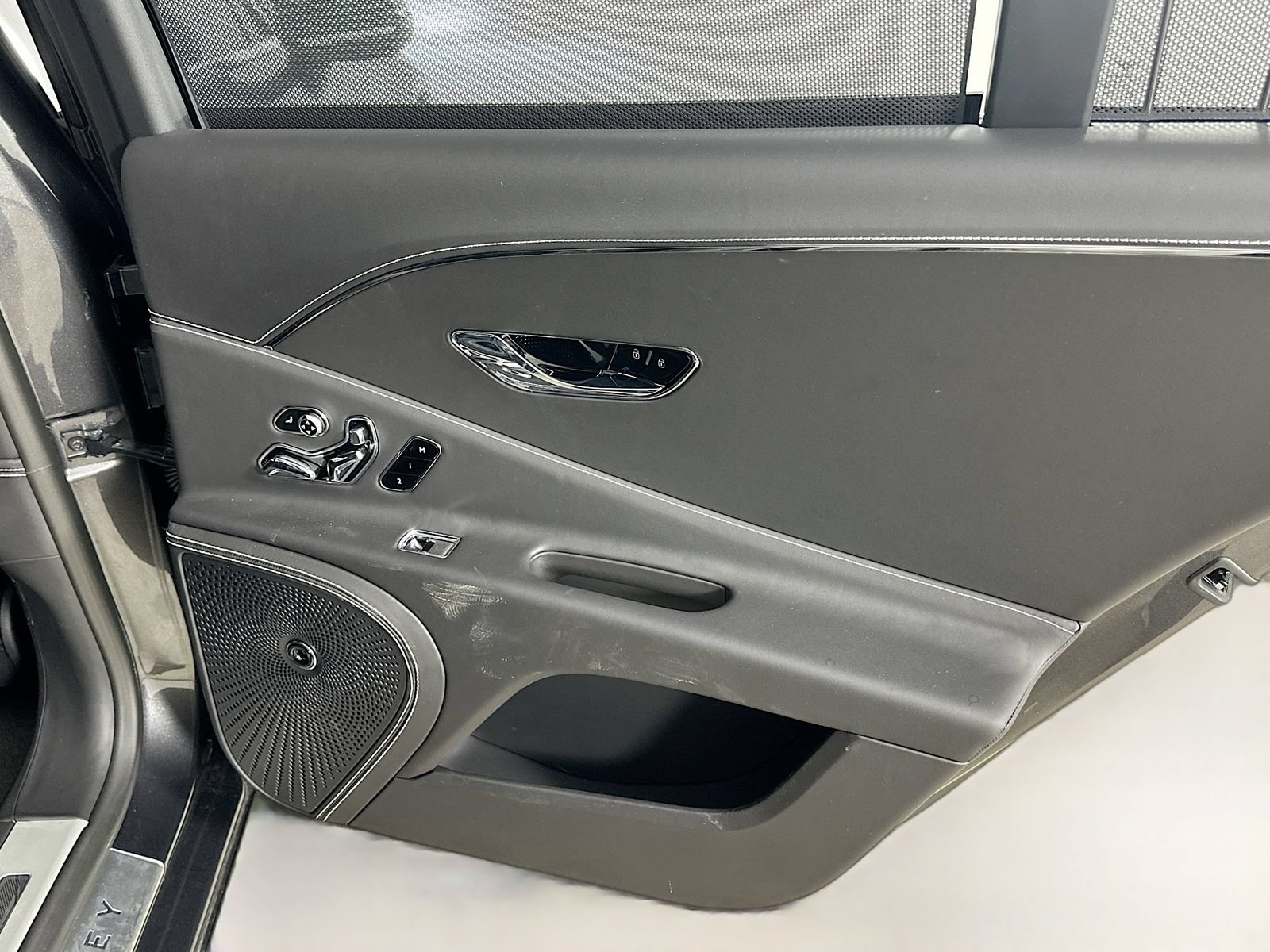 Used 2022 Bentley Flying Spur V8 AWD/4WD image 45