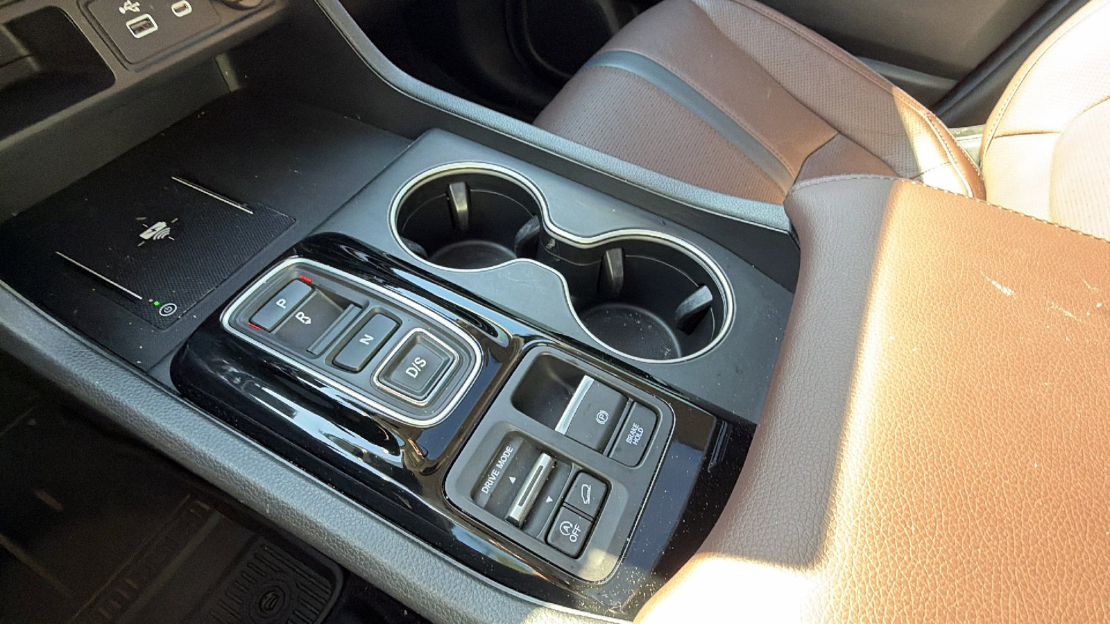 Used 2025 Honda Pilot Elite image 30