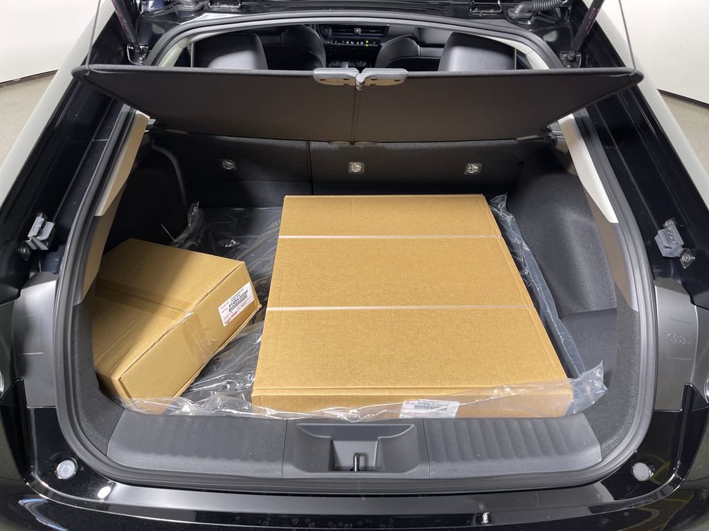 New 2027 Toyota Prius Plug-In Hybrid FWD image 10
