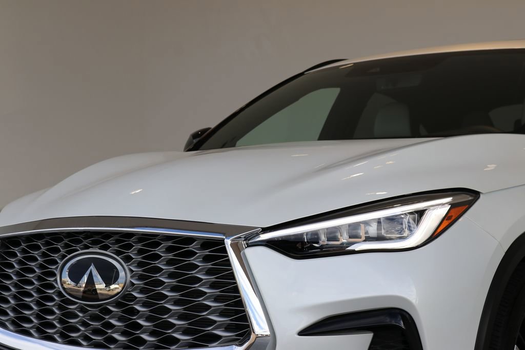 Certified 2025 INFINITI QX55 Essential image 11
