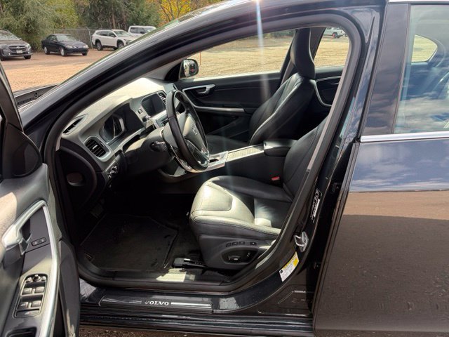 Used 2016 Volvo S60 T5 Premier w/ 19" Sport Package FWD image 13