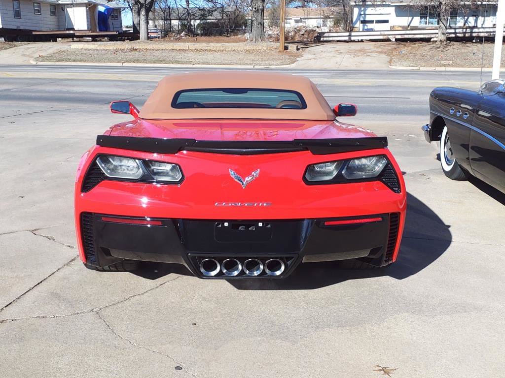 Used 2016 Chevrolet Corvette Z06 w/ 3LZ Preferred Equipment Group RWD image 9