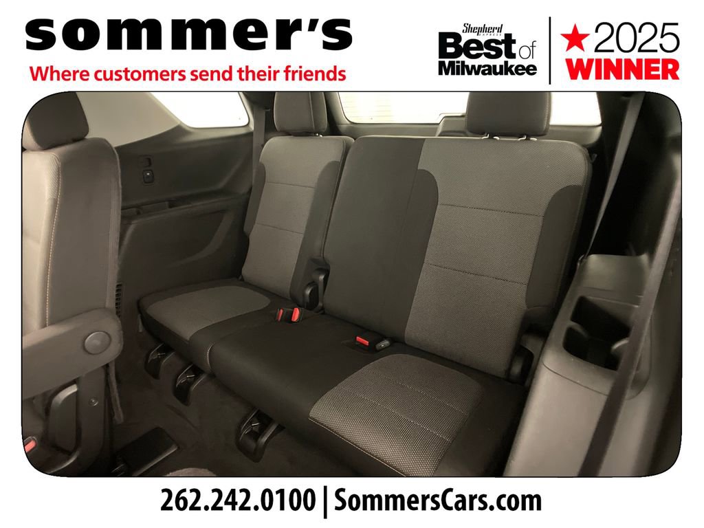 Used 2019 Chevrolet Traverse LT w/ LPO, Black Accent Package image 25