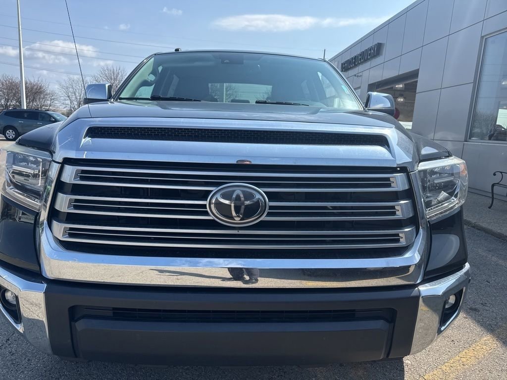 Used 2019 Toyota Tundra Limited w/ Limited Premium Package image 9