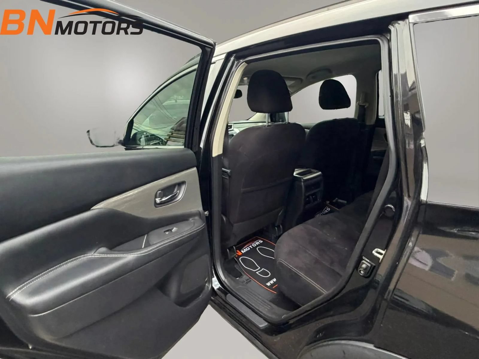 Used 2018 Nissan Murano SV AWD/4WD image 11