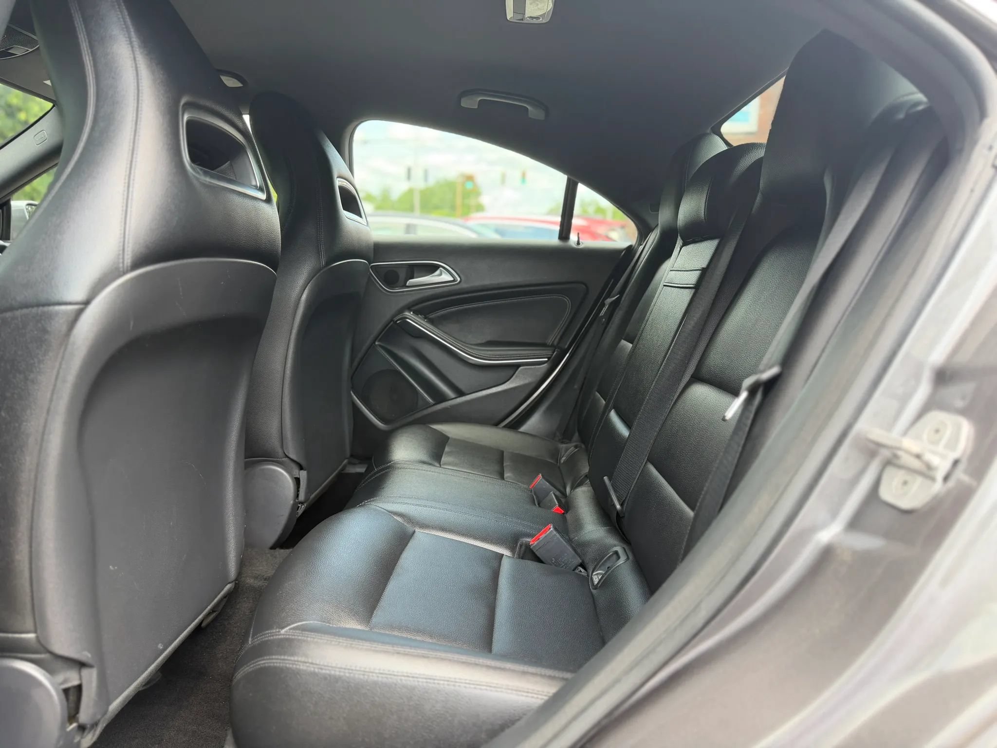 Used 2015 Mercedes-Benz CLA 250 4MATIC image 29