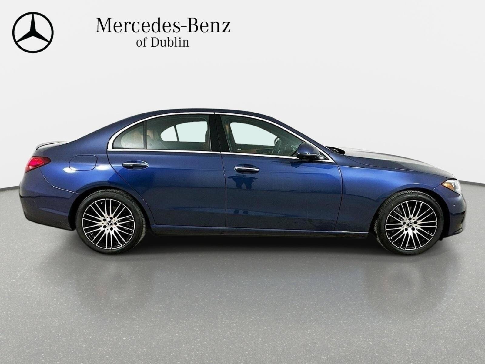Used 2026 Mercedes-Benz C 300 4MATIC Sedan image 4