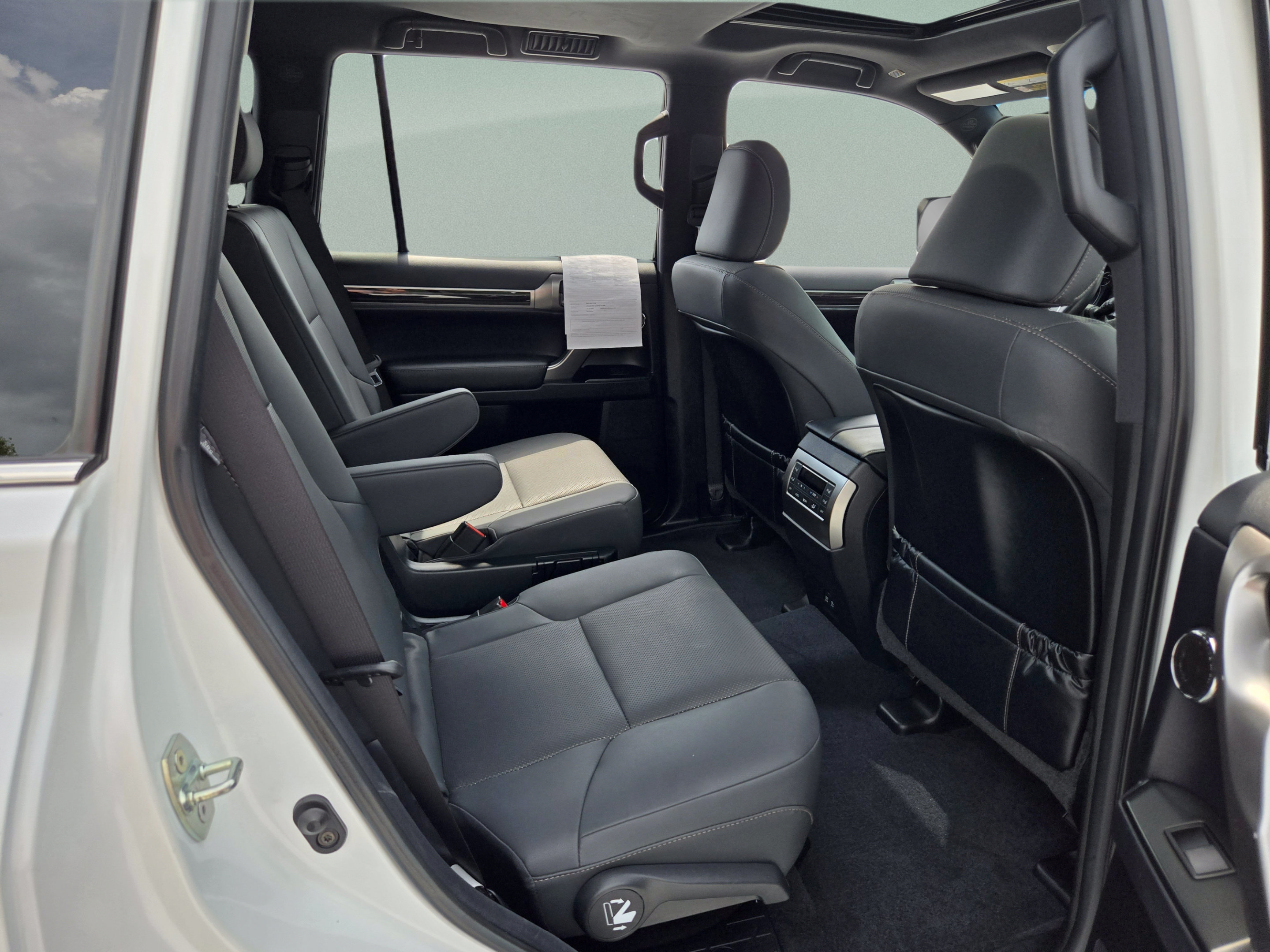 Certified 2023 Lexus GX 460 Premium AWD/4WD image 14