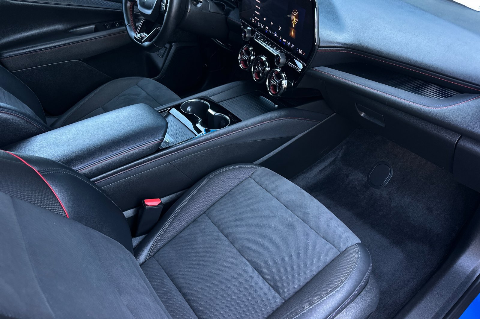 Used 2024 Chevrolet Blazer EV RS AWD/4WD image 20