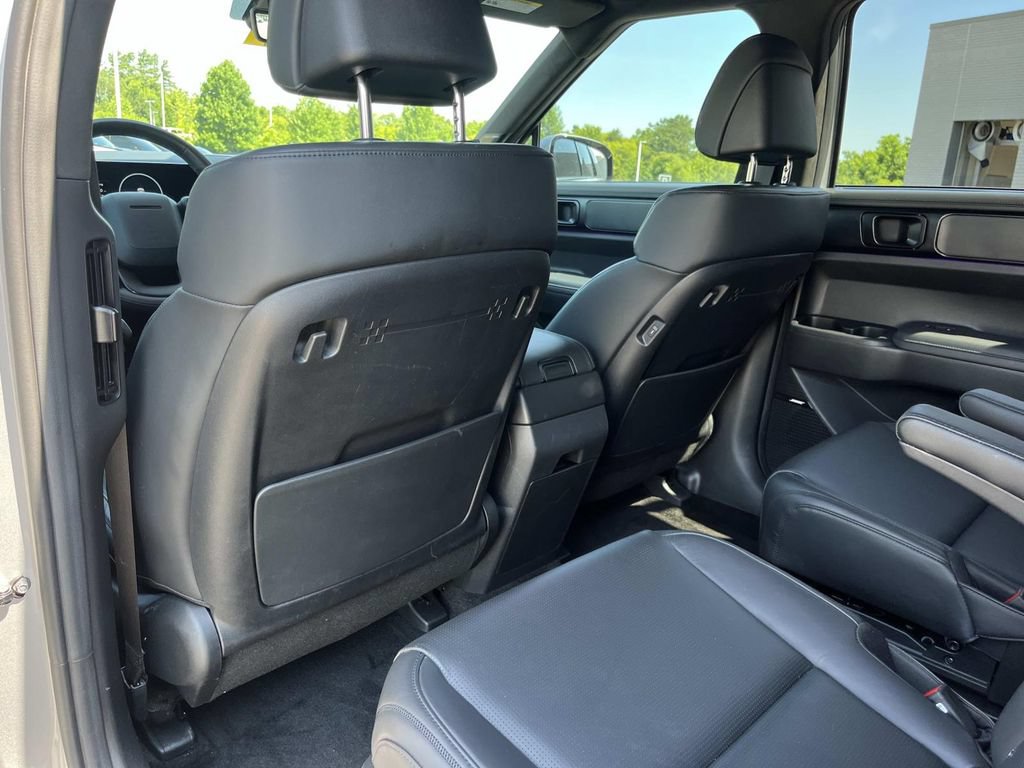 Used 2025 Hyundai Santa Fe Calligraphy FWD image 21