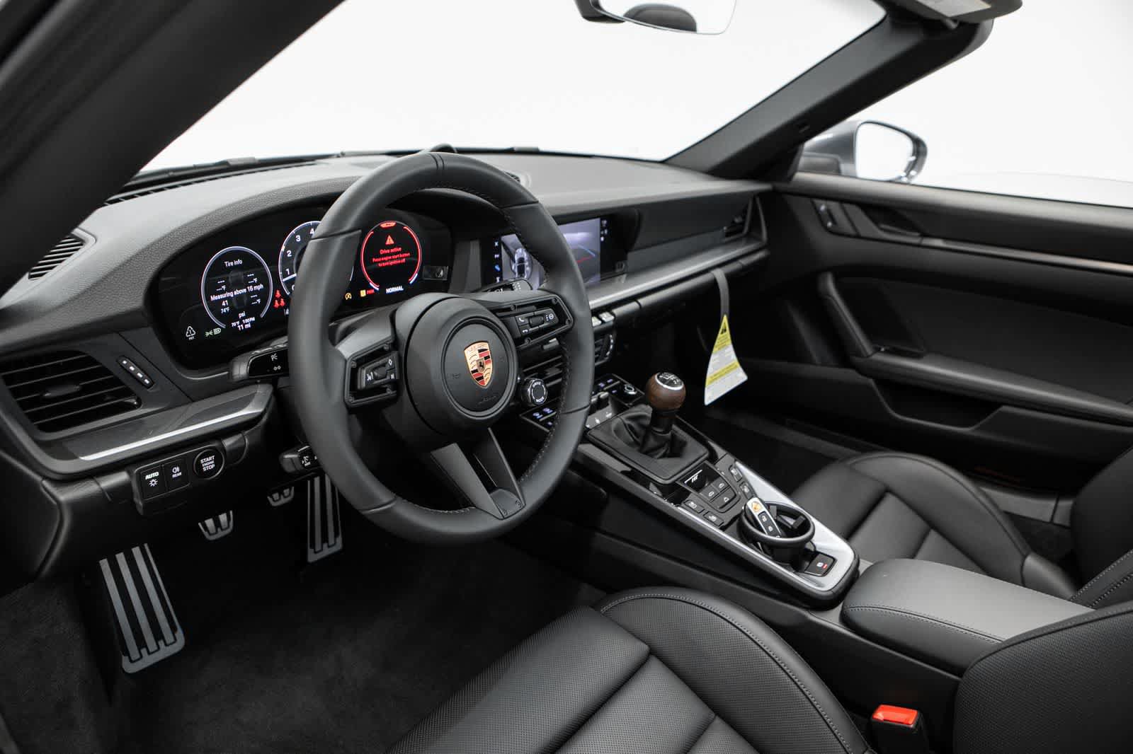 New 2026 Porsche 911 Carrera T RWD image 4