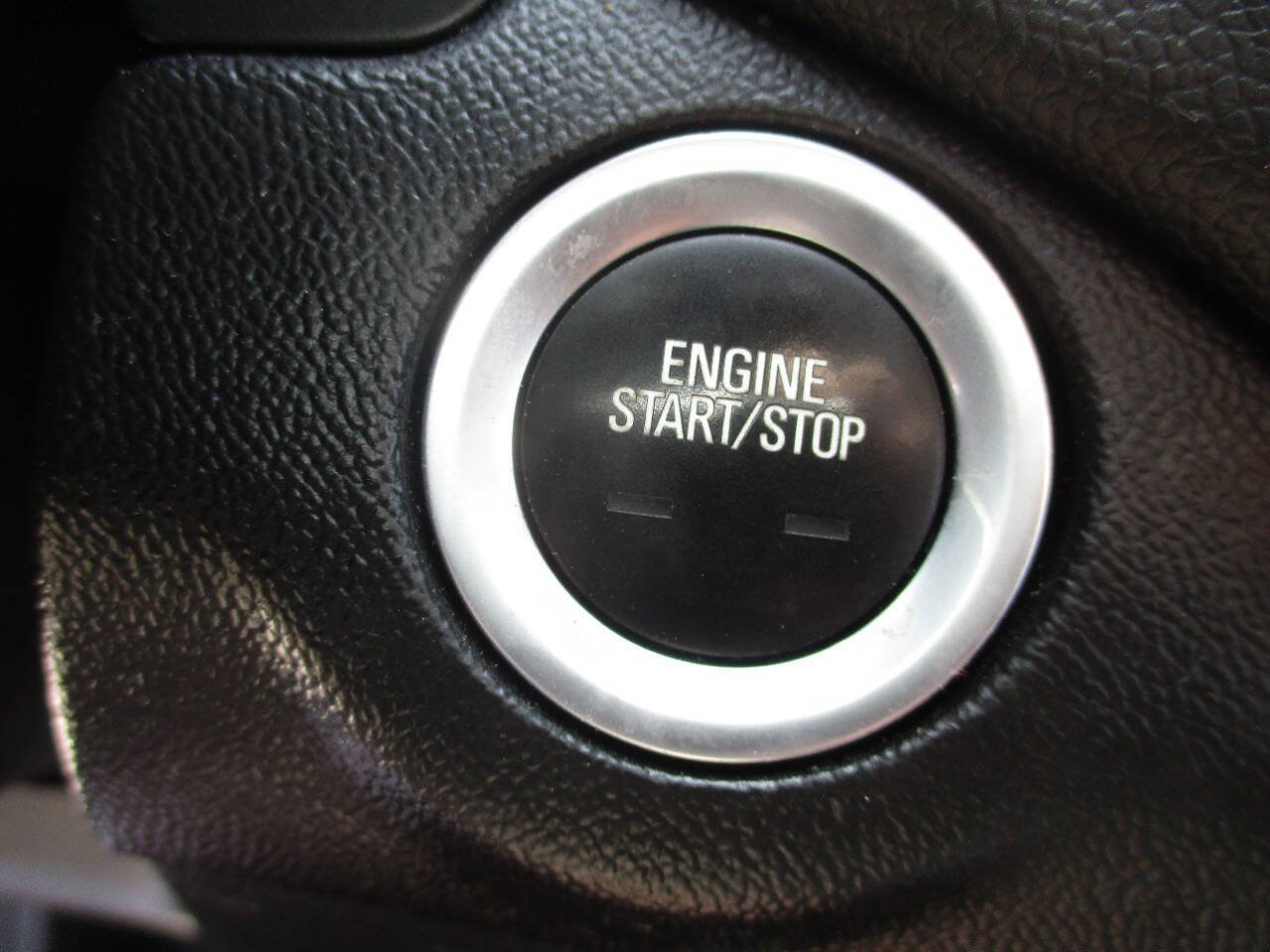 Used 2020 Chevrolet Equinox LT AWD/4WD image 31