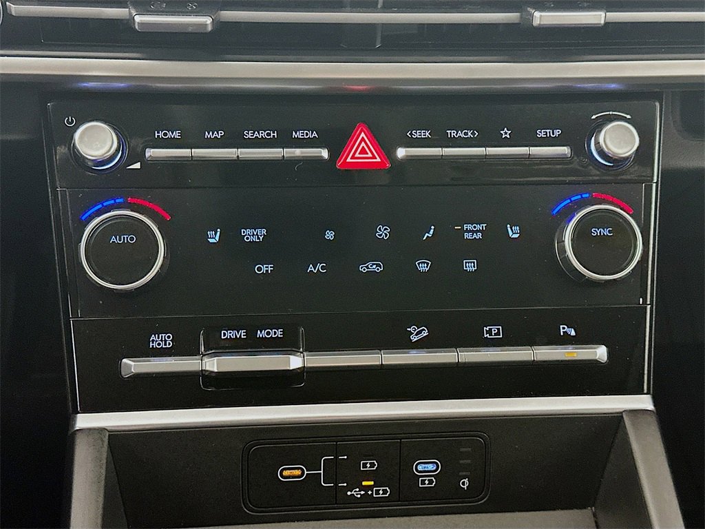 Used 2025 Hyundai Santa Fe SEL image 18