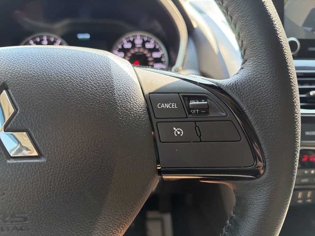 Used 2023 Mitsubishi Eclipse Cross SEL image 35